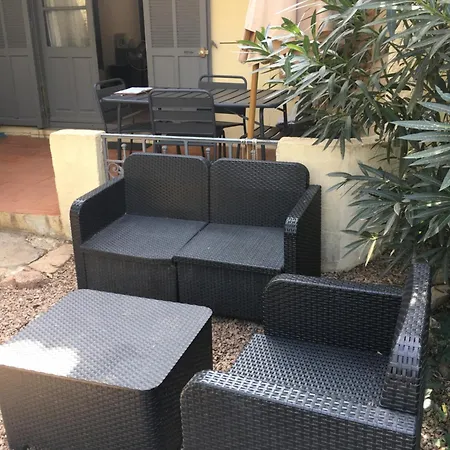 Filippi Lejlighedshotel